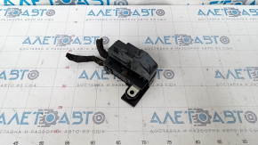 Lincoln MKZ 13-20 Type 7 Power Distributor Used