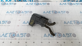 Lincoln MKZ 13-20 Type 7 Power Distributor Used