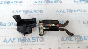 Lincoln MKZ 13-20 Type 7 Power Distributor Used