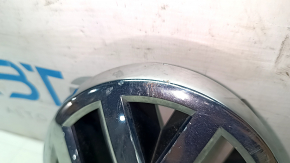 Radiator grille emblem VW Passat b7 12-15 USA sand, scratches, used