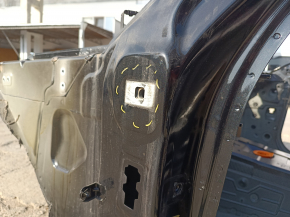 Front left quarter BMW 7 G11 G12 16-22 on the body, black, dented, made