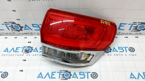 Light outer wing right Jeep Grand Cherokee WK2 14-21 chrome without fastening, crack in glass Used