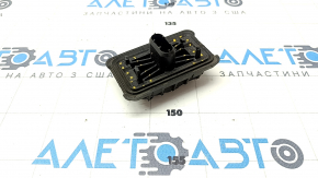 Jacking BMW 7 G11 G12 16-22 broken latches, dented