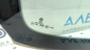 Rear glass VW Jetta 19 - heating contacts torn off