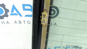 Rear glass VW Jetta 19 - heating contacts torn off