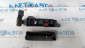 Lexus IS200 IS300 99-05 Underhood Relay Block