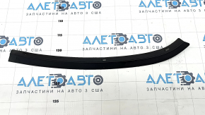 Rear right wing arch seal Jeep Grand Cherokee WK2 11-21 on the body, scratches