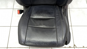 Driver's seat Jeep Grand Cherokee WK2 16-17 without airbag, electric, black leather, rusty at the bottom, dented, scratches, cracks, broken side pad fastener