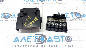 Battery distributor 12v Jeep Grand Cherokee WK2 11-21 without cover, broken latches