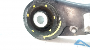 Upper front left arm Jeep Grand Cherokee WK2 16 - torn silent blocks