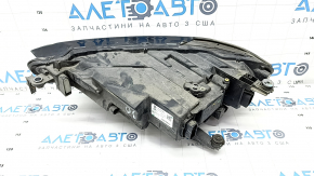 Headlight front right VW Jetta 19 - complete LED, sand, bumps