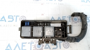 Toyota Highlander 14-19 3.5 relay block, broken mount