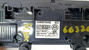 VW Jetta 19- auto heater control with heated seats, glass defect