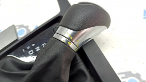 Automatic transmission handle with shifter cover Hyundai Elantra AD 17-20 rubber, black, scratches on cover, chrome defect