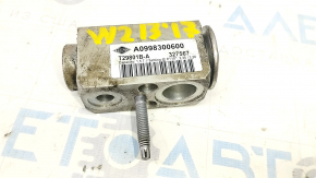 Mercedes W213 E 17-23 Air Conditioner Heater Valve