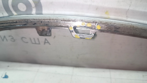 Rear bumper molding left VW Passat b8 16-19 USA chrome, scratches, broken fasteners 