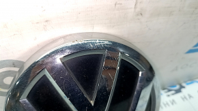Emblem radiator grill grill VW Passat b8 16-19 USA sand, scratches