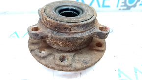 Rear right hub Jeep Renegade 15- AWD rusty