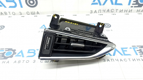 Front panel air duct deflector left Infiniti QX50 19- black with chrome, cracks in fasteners, chrome is peeling