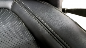 Passenger seat Jeep Cherokee KL 19- with AIRBAG, leather black with perforation, electric, scratches, scratches on the lining, for cleaning