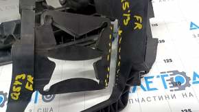 Fastening of the right front headlight eyepiece Audi Q5 8R 09-17 a fragment is broken off