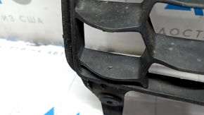 Lower grille front bumper central Jeep Renegade 15- Trailhawk, scratches, broken fasteners