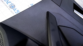 Door trim card rear right VW Jetta 19 - black with black plastic insert, armrest black leather, under the tweeter, scuffs, dent