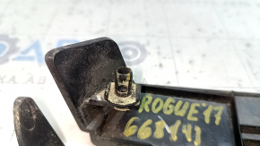 Right tailgate hinge trim Nissan Rogue 14-20, broken fastening