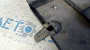 Bottom protection left rear Lexus LS460 07-12 cracks in fasteners, tears