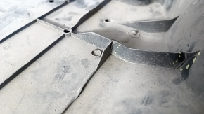 Bottom protection left rear Lexus LS460 07-12 cracks in fasteners, tears
