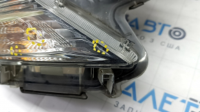 Headlight front right Toyota Prius 50 16-18 LED bare, sand, pokes, varnish came off