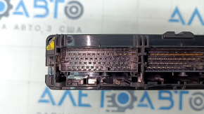 HYBRID VEHICLE CONTROL MODULE Toyota Prius 16 - broken corner