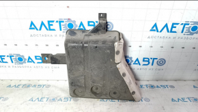 Lincoln MKX 16- Fuel Canister Guard