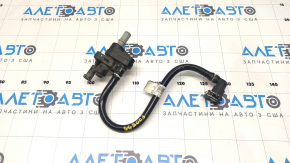Ford Escape MK3 13 Fuel Vapor Purge Solenoid Valve - Broken Mount