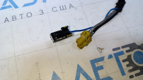 Antenna socket Ford Fusion mk5 13-16 chip breakage