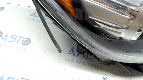 Front right headlight complete Kia Niro 17-19 HEV, PHEV with bracket, halogen, LED DRL, seal peeled off, for polishing, sand