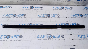 Glass seal inner rear right Cadillac CTS 14-