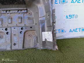 Audi A4 B9 17 trunk trough - on the body