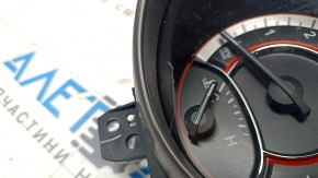 Instrument cluster Dodge Journey 11-104k, cracks on glass