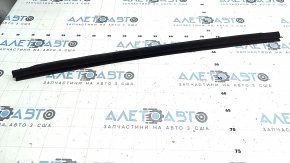 Glass seal inner front right Chevrolet Bolt EV 17-23