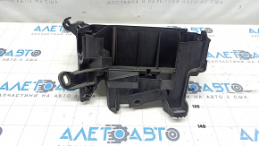 Mercedes GLA 14-20 underhood fuse box housing