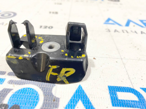 Front bumper mount right inner Tesla Model Y 20 - broken mount