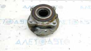 Front right hub Jaguar F-Pace X761 17-18 AWD rusty, play
