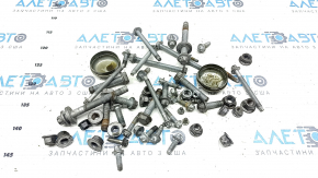 Front suspension hardware Mercedes GLA 14-20 incomplete