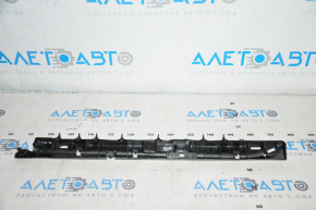 Fastening of the inner door sill trim front left Tesla Model Y 20 - fastening break