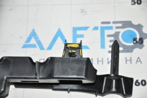 Fastening of the inner door sill trim front left Tesla Model Y 20 - fastening break