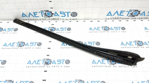 Left windshield molding Mercedes GLA 15-20 black gloss, cracked seal