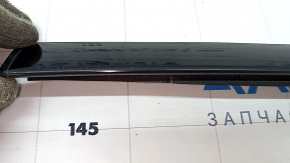 Left windshield molding Mercedes GLA 15-20 black gloss, cracked seal