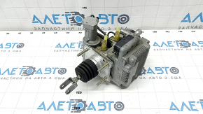 Lexus ES300h 13-18 hybrid master cylinder with ABS leaks air