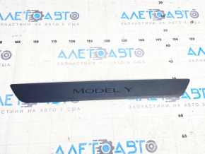 Door sill trim front left outer Tesla Model Y 20 - black, scratches